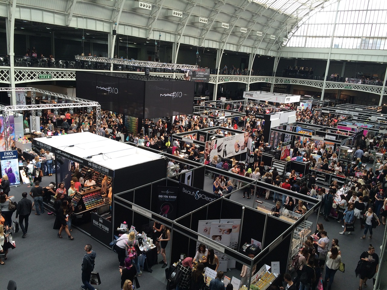 Maximising Opportunities: Strategies and Tips for Participating in Industry Exhibitions